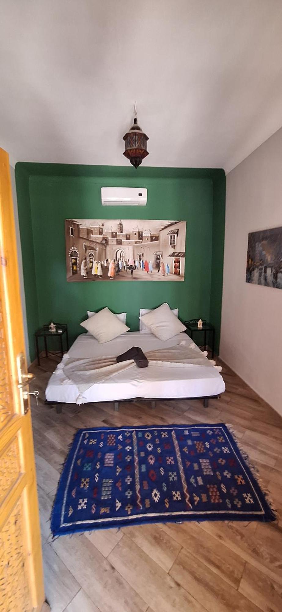 Jenny Lynn Hotel Tazrou Екстериор снимка