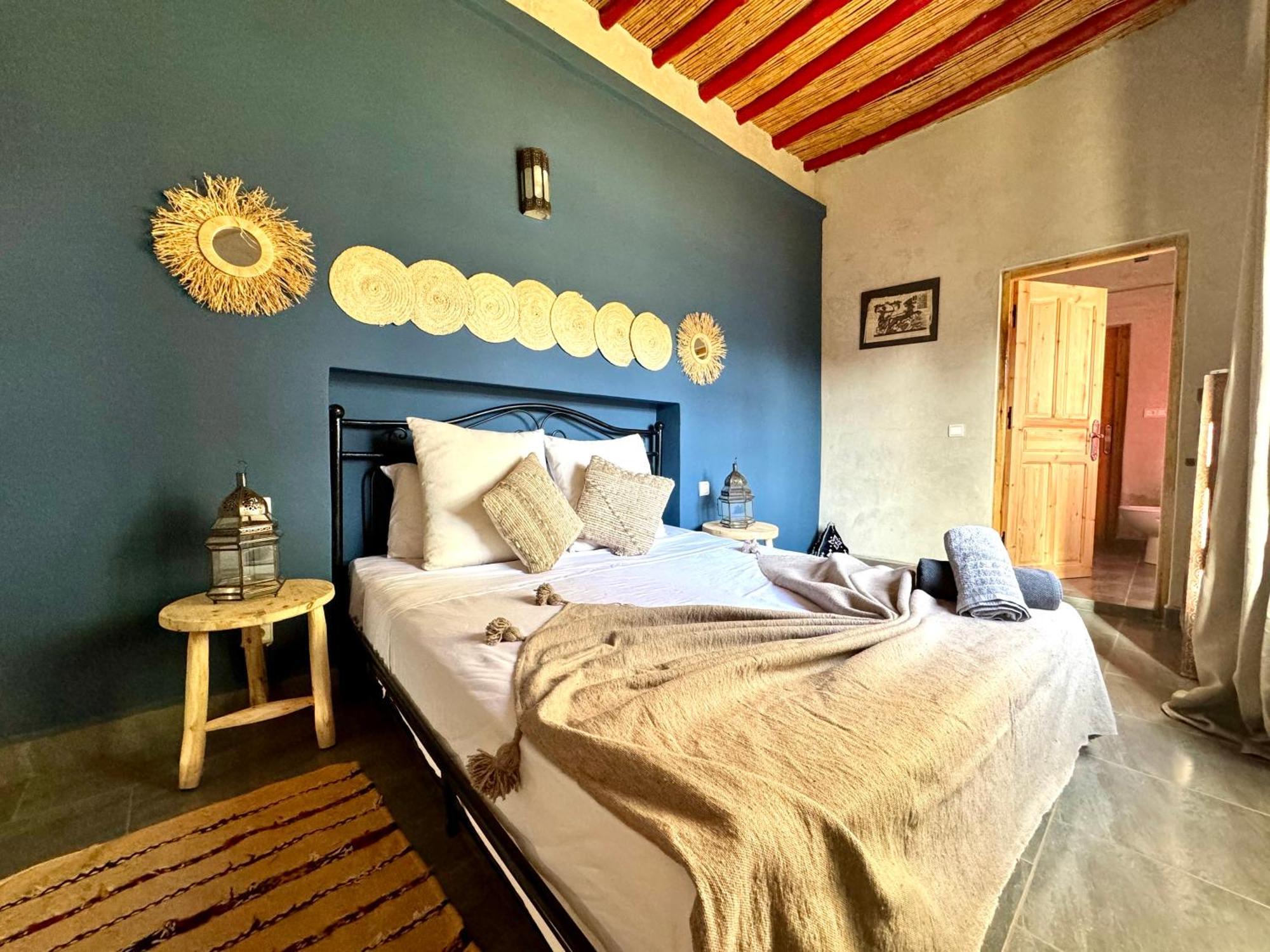 Jenny Lynn Hotel Tazrou Екстериор снимка