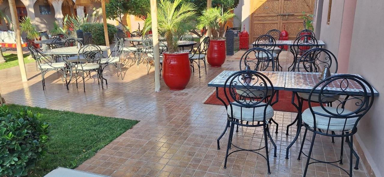 Jenny Lynn Hotel Tazrou Екстериор снимка