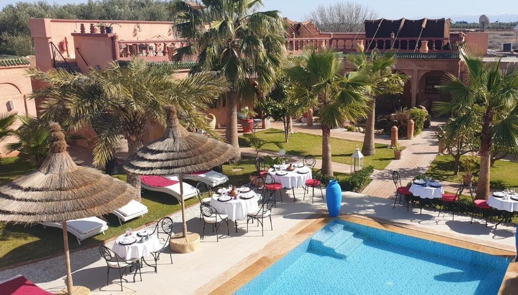 Jenny Lynn Hotel Tazrou Екстериор снимка