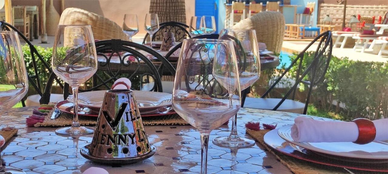 Jenny Lynn Hotel Tazrou Екстериор снимка